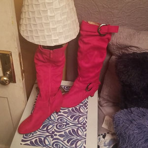 Womens Red 2" Mid Calf Faux Suede Zip Slouch Boots W/Buckle NWOT Sz. 39EU/8M USA